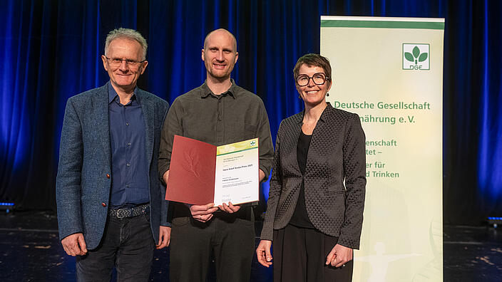 v.l.n.r: Prof. Dr. Bernhard Watzl, Dr. Fabian Eichelmann und Prof. Dr. Ute Nöthlings